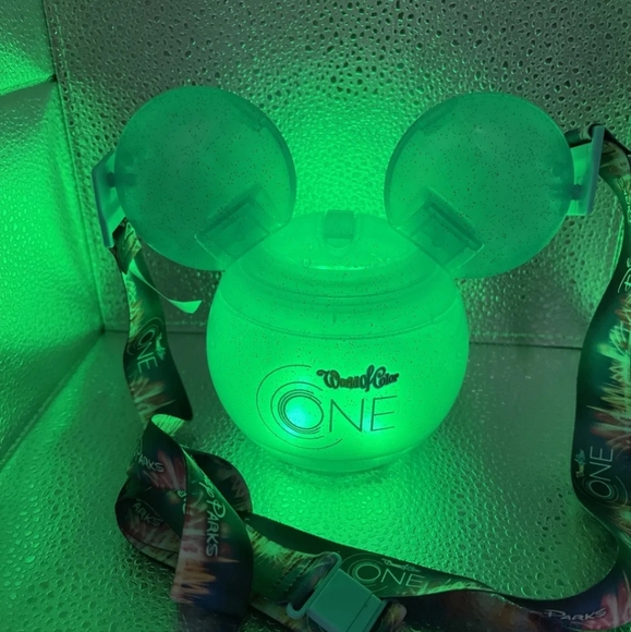 Disney 100th World Of Color ONE Sipper WOC Mickey Mug Cup Tumbler Lights up - Picture 1 of 9